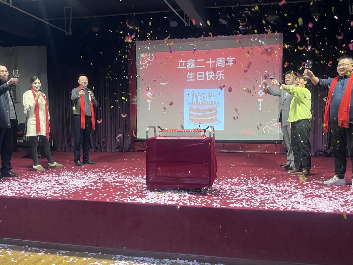 蛋糕2.jpg 蛋糕2.jpg